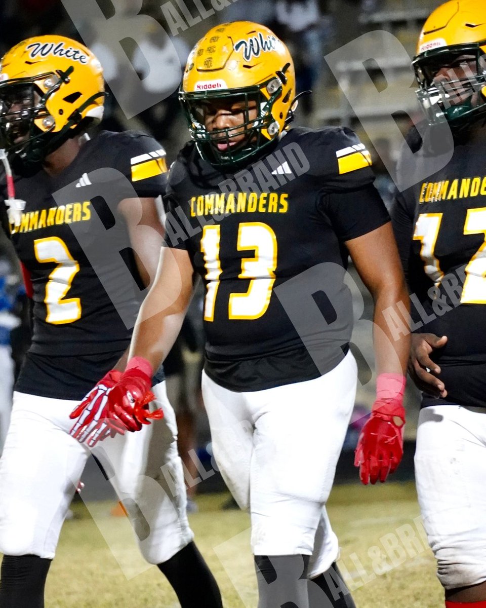 BallandBrand's tweet photo. Edward H. White High School
Donny Moore
#13 Drop his @ if you know it ! 
 #highschoolfootball #football #sports #youthfootball  #fridaynightlights #americanfootball #explorepage #ballandbrand #highschool #photography #jaxsports #sportsphotography  #athlete #highschoolsports https://t.co/Heh6jJOkWO