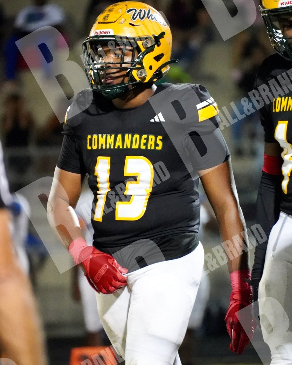 BallandBrand's tweet photo. Edward H. White High School
Donny Moore
#13 Drop his @ if you know it ! 
 #highschoolfootball #football #sports #youthfootball  #fridaynightlights #americanfootball #explorepage #ballandbrand #highschool #photography #jaxsports #sportsphotography  #athlete #highschoolsports https://t.co/Heh6jJOkWO