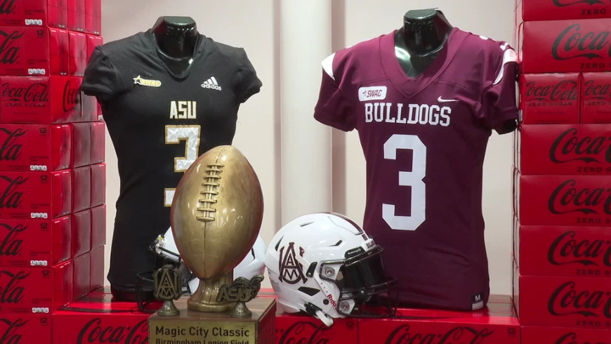 abc3340's tweet photo. The Magic City Classic is less than two hours away from kickoff at Legion Field. Who ya got? Alabama State or Alabama A&amp;M?
https://t.co/0mHBUiX6Gk
#HBCU #alabamastate #alabamaam #MagicCityClassic https://t.co/B7HP8VDtv5