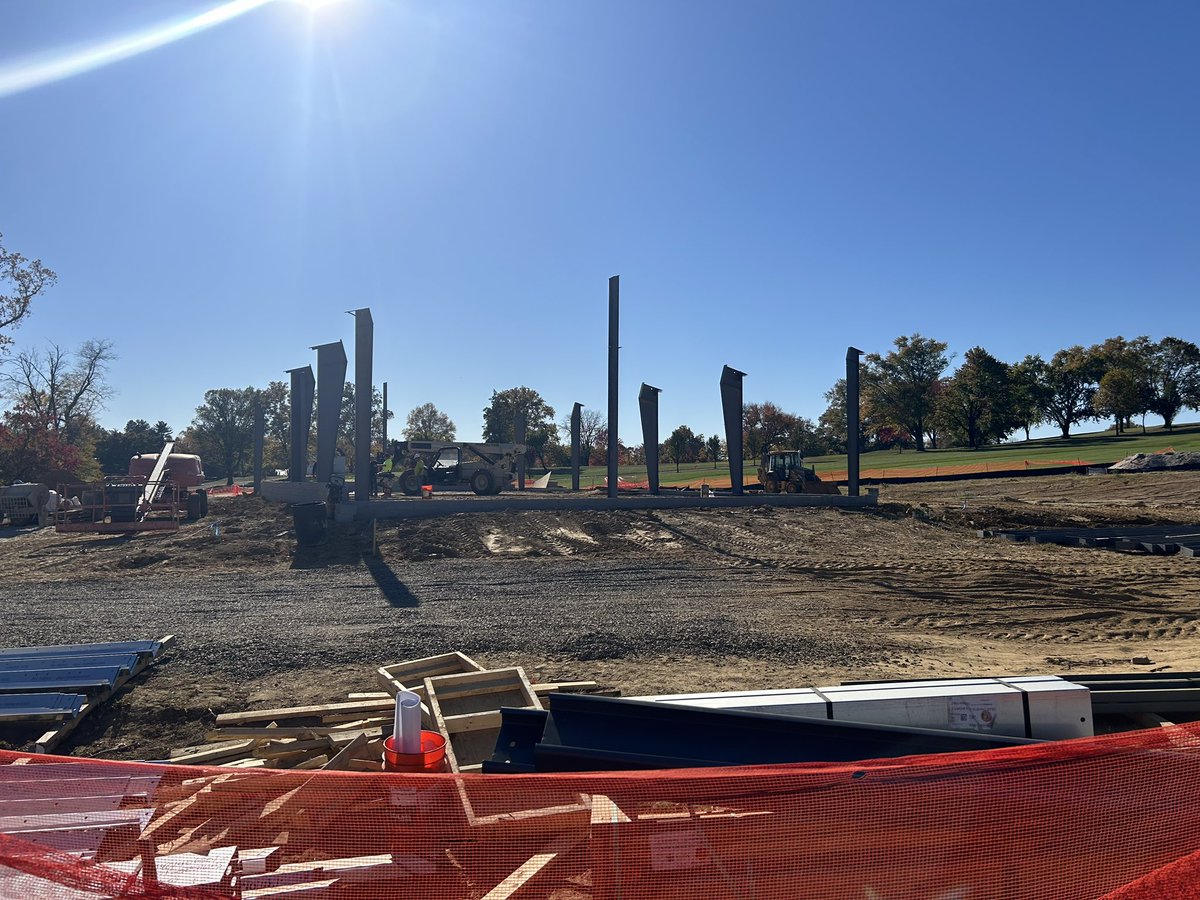 AndrewDooleyGCS's tweet photo. A crazy dry October @UnionLeagueGolf #Torresdale allows for great fall #golf & #projects! #golfcoursemaintenance #turflife โณ๏ธ๐๏ธ๐ https://t.co/LPFxJmAWc4