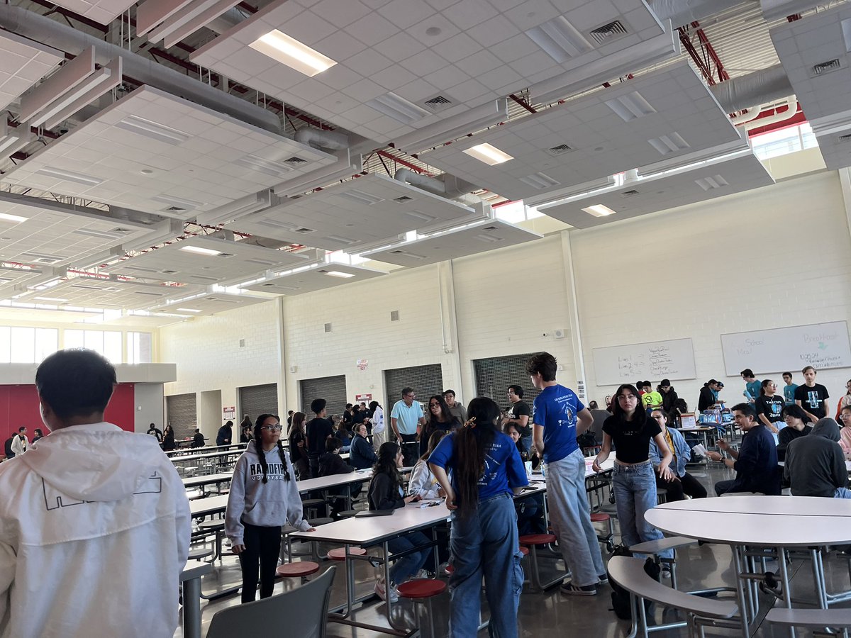 fanchen2007's tweet photo. What a busy week of math meets! 1st high school math meet this year after Thursday middle school math meet. 12 high schools are here today. Love to spend my time with the dedicated math educators. https://t.co/fDHmrq2Pzz