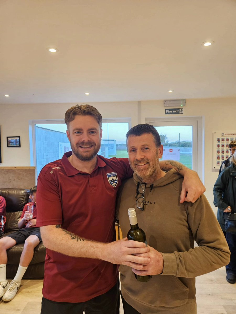 TSide12's tweet photo. FT

TSIDE 6-2 @CullyRangers_FC 

⚽️⚽️⚽️ @drawnbyshaun_ 
⚽️⚽️ @BfcGeorge10 
⚽️ @TylerEvans96 

WHAT A RESULT.
A convincing win against one of the leagues top teams. 5-1 at HT, some ridiculous individual goals and some quality team moves. A joy to watch!

MOTM - @drawnbyshaun_ https://t.co/FUaq6C8Xrv