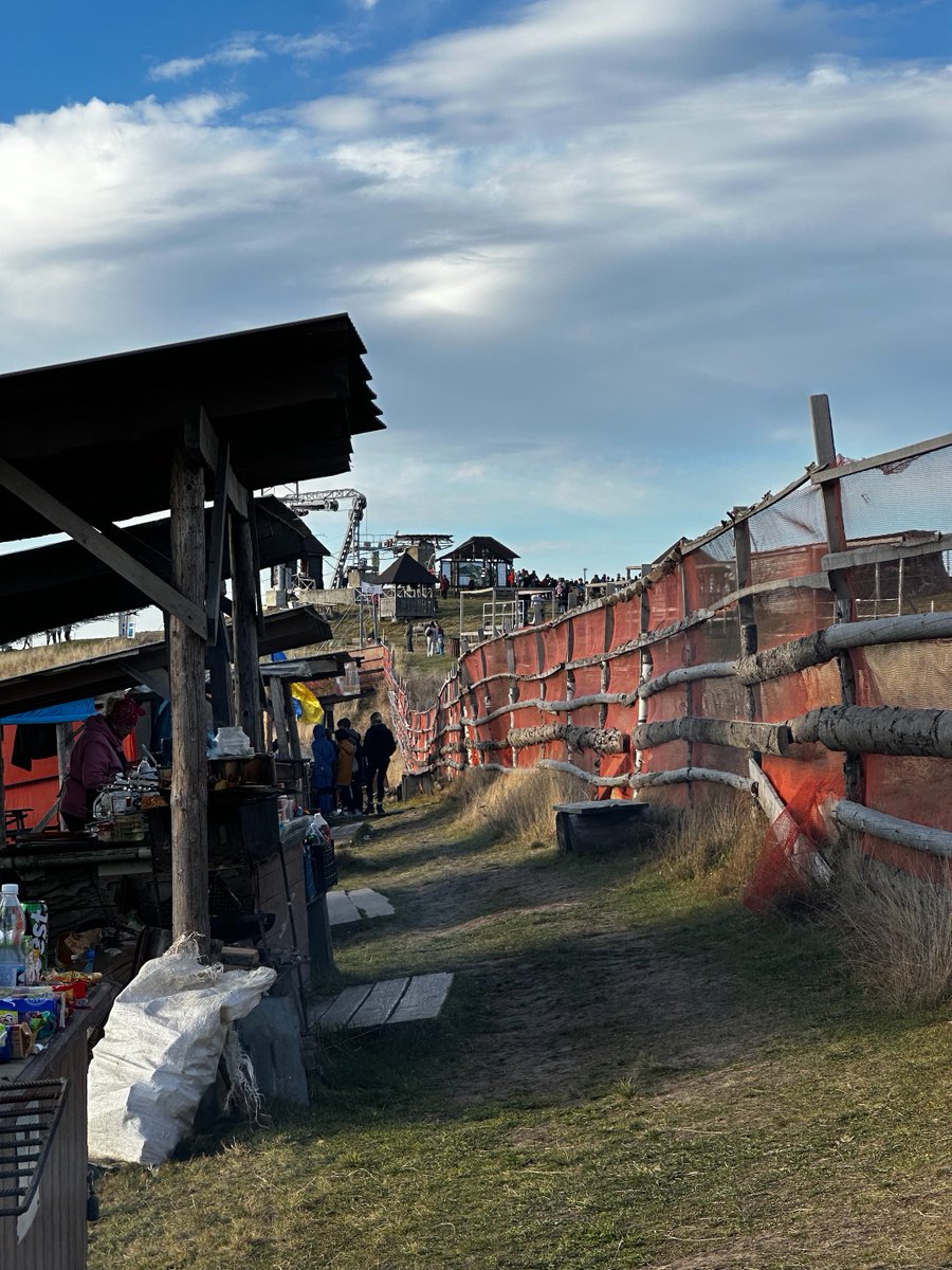 Victorro tweet media