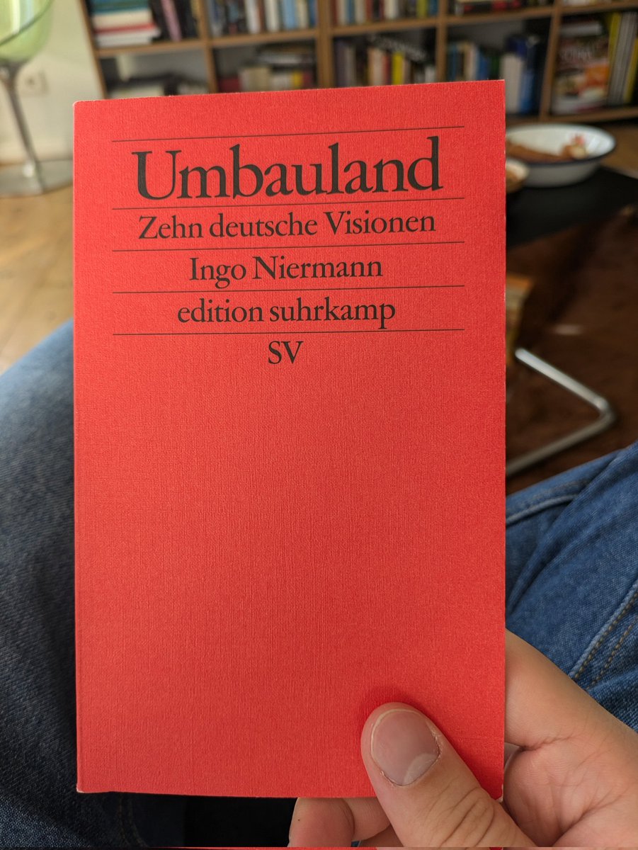 Jσɾιʂ Kαɳσɯʂƙι (@kanowskijoris) on Twitter photo Heute bemerkt, dass der Autor eines meiner absoluten Lieblingsbücher User ist. Fälschlich angenommen, dass er ganz alt oder schon tot ist. In diesem Sinne GLG <a href="/IngoNiermann/">Ingo Niermann</a>, ich denke seit Jahren wirklich oft an Pyramide, Rededeutsch und Lospartei. Heute bemerkt, dass der Autor eines meiner absoluten Lieblingsbücher User ist. Fälschlich angenommen, dass er ganz alt oder schon tot ist. In diesem Sinne GLG <a href="/IngoNiermann/">Ingo Niermann</a>, ich denke seit Jahren wirklich oft an Pyramide, Rededeutsch und Lospartei.