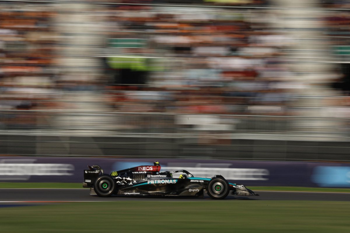 Soft tyres bolted on and both drivers improve on their second laps, with Lewis P3 and George just behind in P4 currently 

Both drivers box at the end of the run