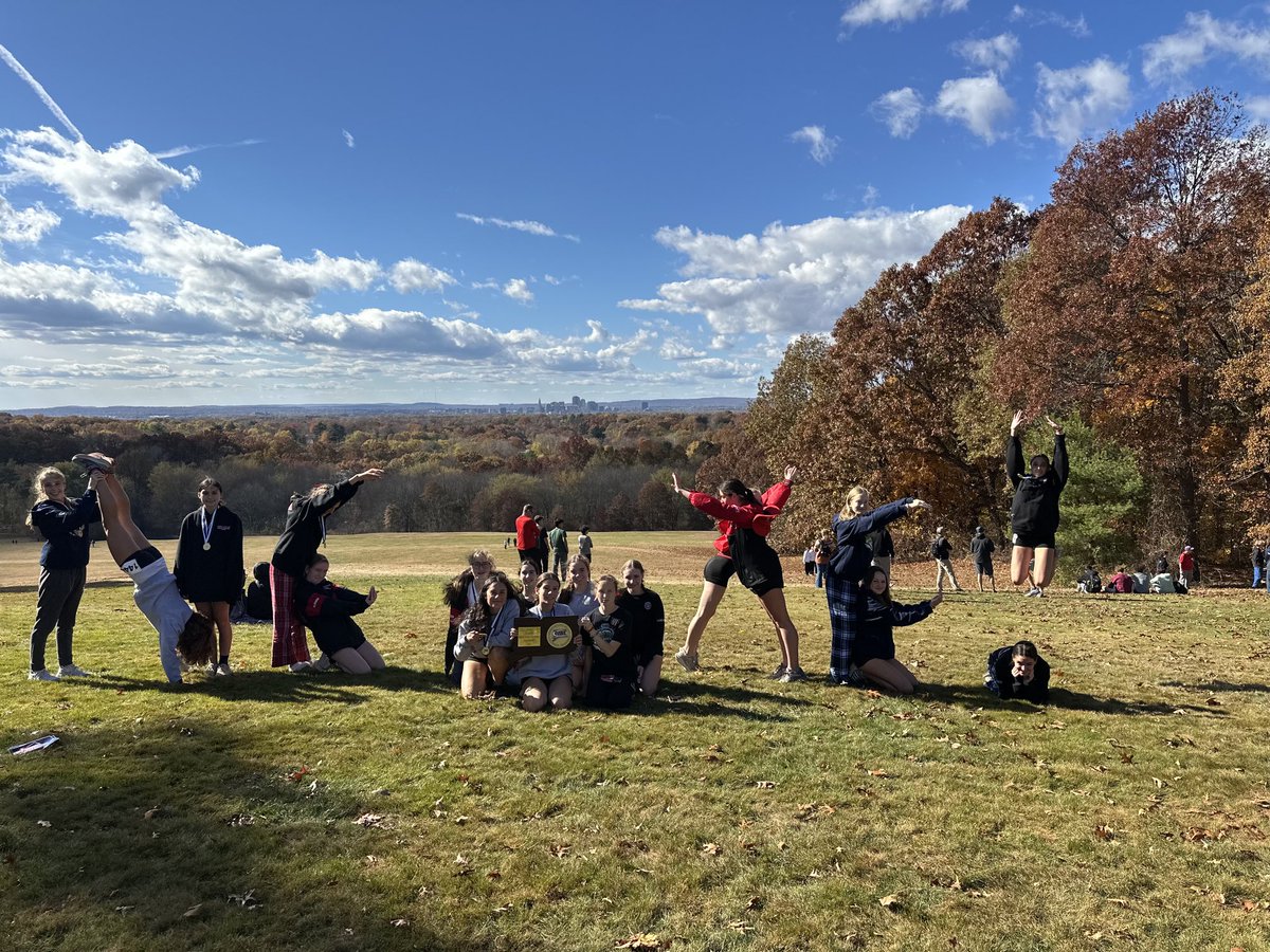 The New Canaan Girls Cross Country team won the CIAC Class L Championship today at Wickham Park. Congratulations to our girls and to Coach Brentson.