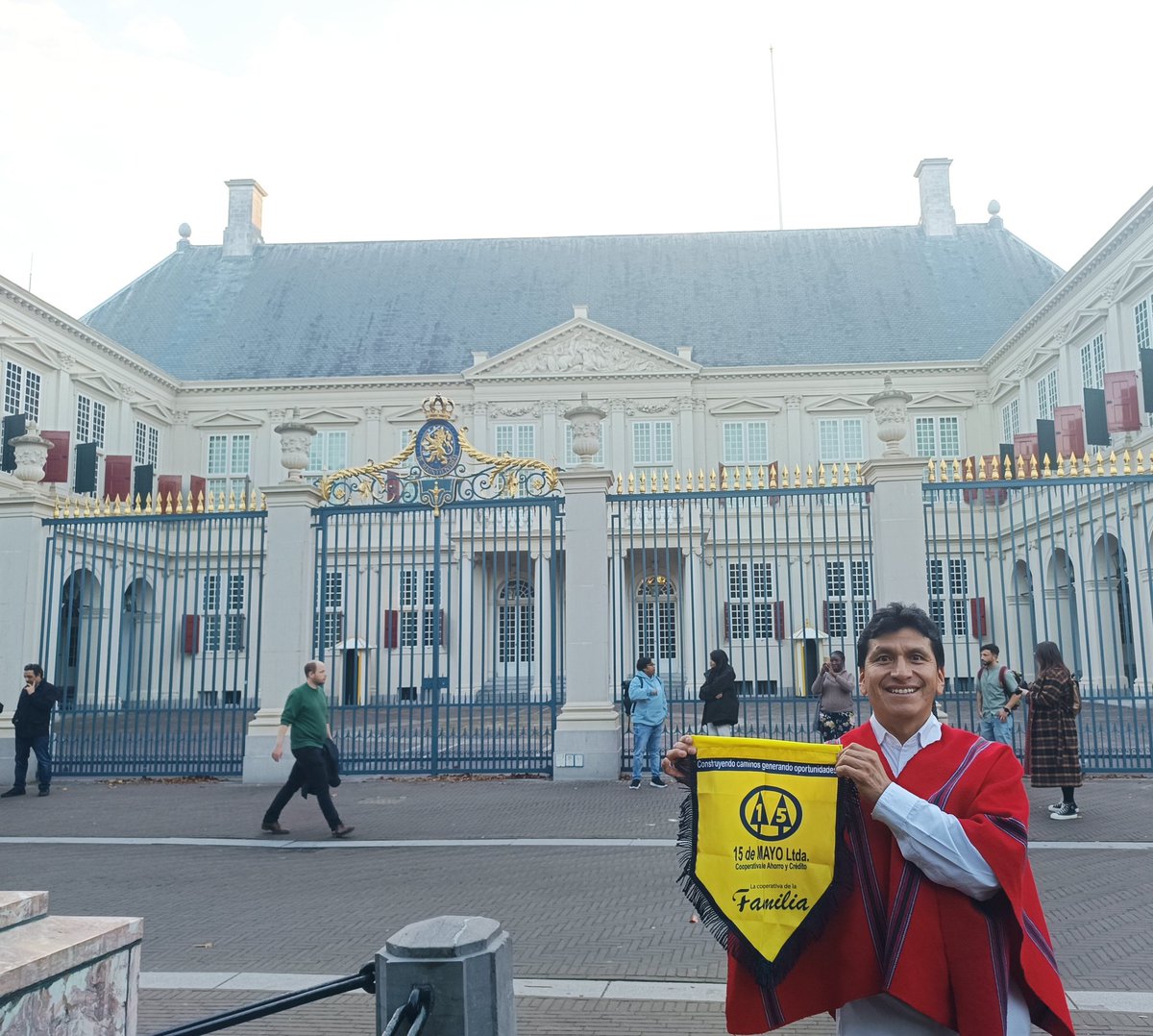 cchango's tweet image. 15 de Mayo en La Haya, Países Bajos.
🧠Con cerebro y corazón❤️
👨‍👩‍👧‍👦La Cooperativa de la Familia👨‍👩‍👧‍👦
🇪🇨Quito-Latacunga-Ambato🇪🇨