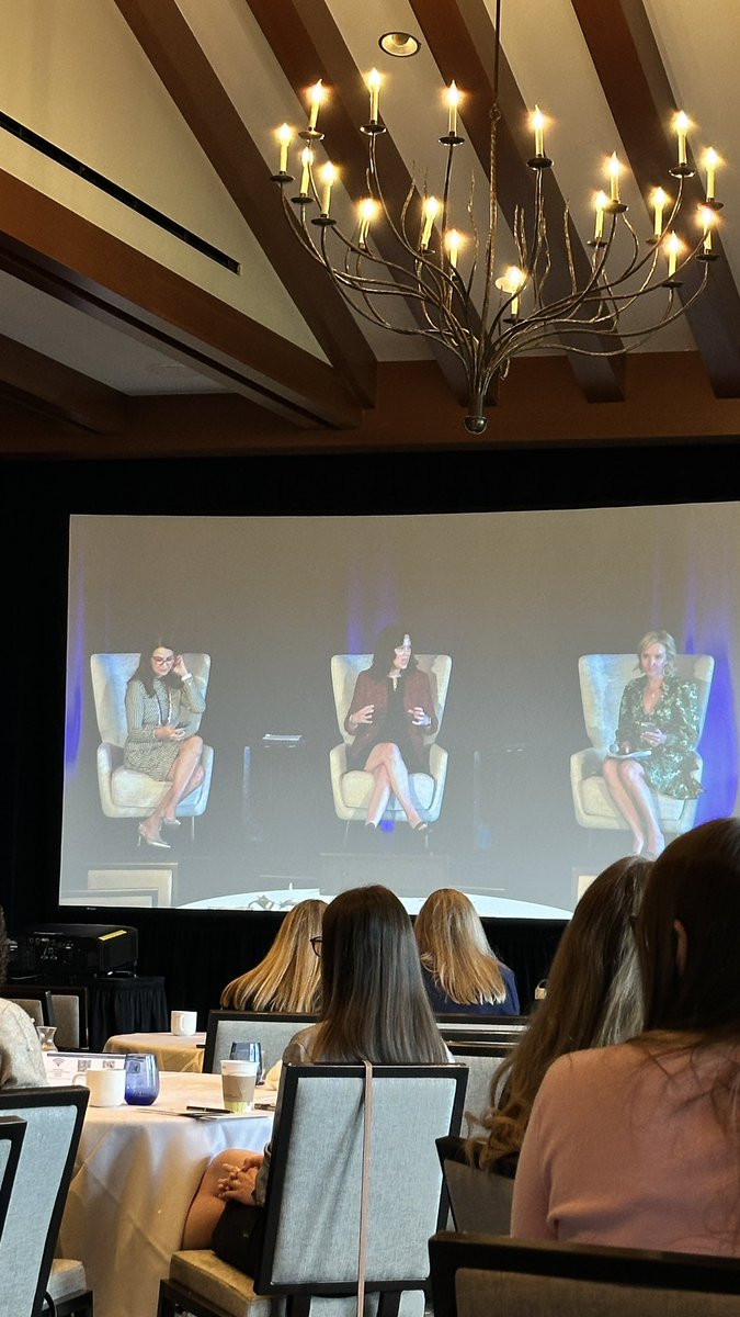 SyedaMinaMD's tweet image. Fantastic talk on effective communication with actionable items, empowering women in professional settings! @CaThompsonMD @MayoHemeOnc #MayoGRIT @MayoGRIT   
🌟 important to be clear, correct, concise 
🌟 use muscular language
🌟non-verbal communication is important!