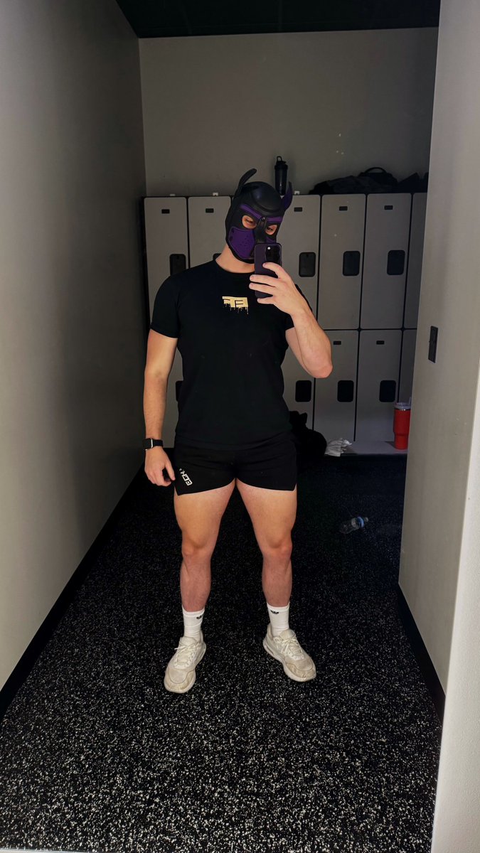 thepupbrody's tweet photo. beefy himbo puppy boys, rt if u agree https://t.co/6yQOg0VmI9