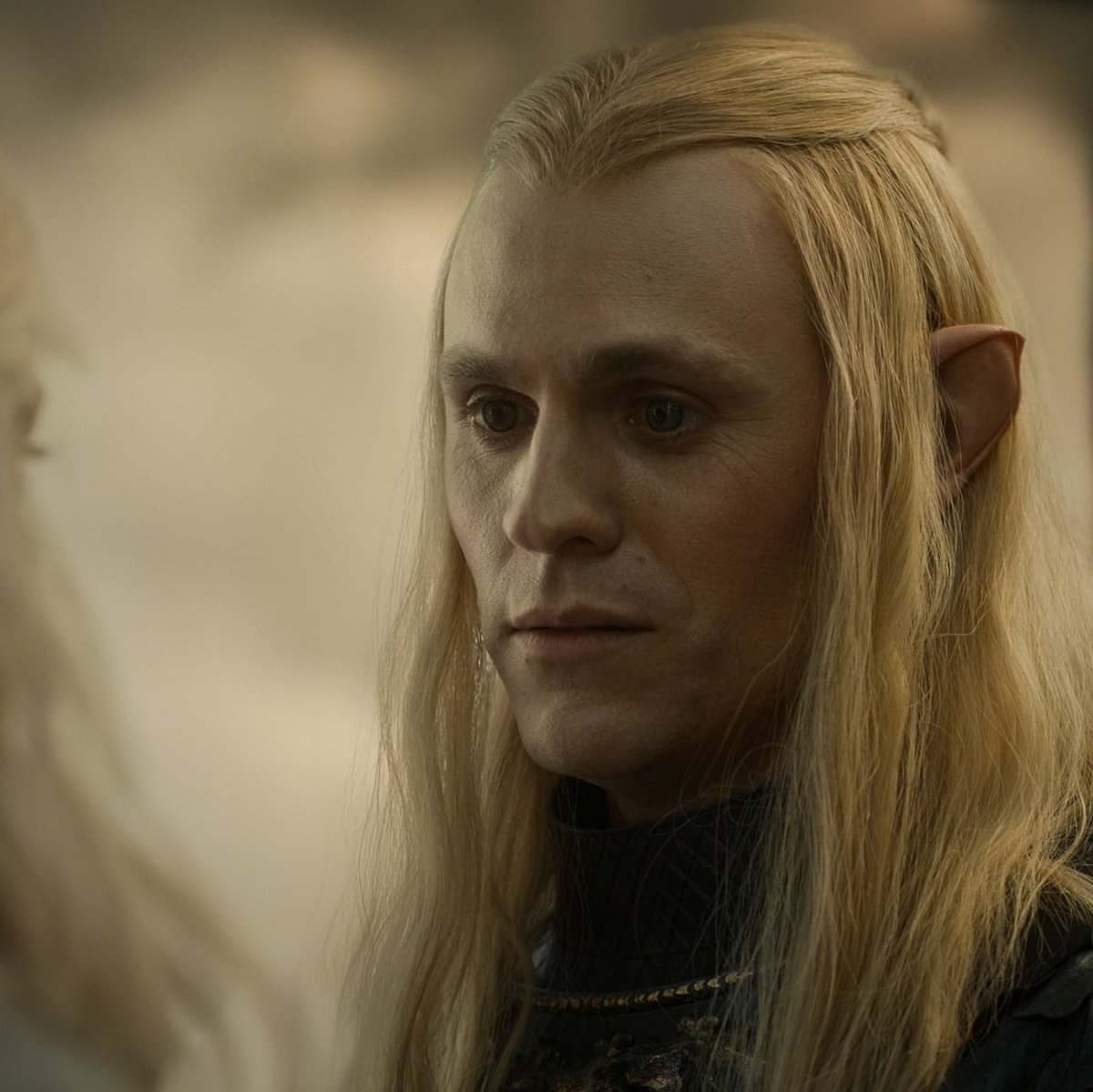 my current status:

◯ in a relationship
◯ single
⬤ looking forward to meeting a man who will become my personal enemy and who will look at me with such adoration in his eyes

#haladriel #saurondriel