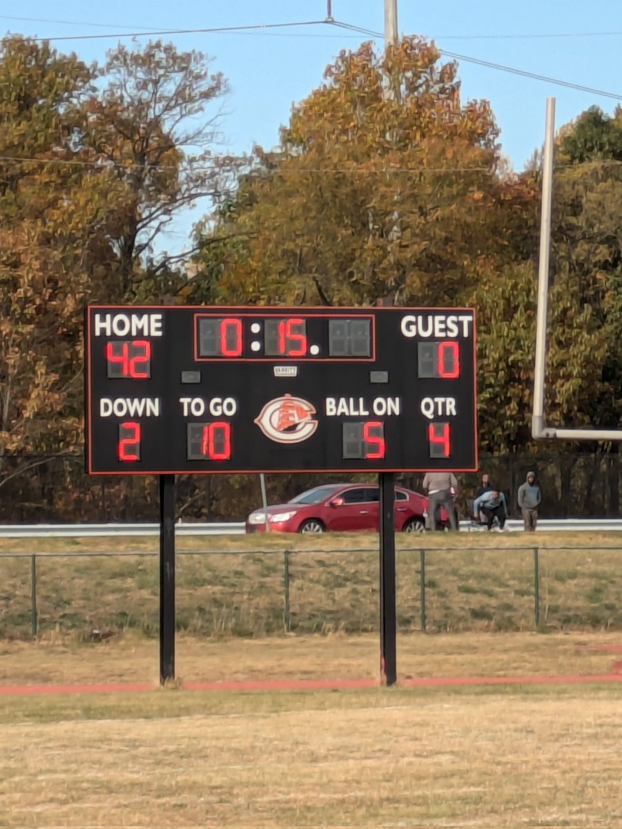 JhPeach27's tweet image. Chester wins 🧡🖤 #Exit6 @PaFootballNews @EPAFootball @DELCOFootball @DelcoSports @DHuntTrib @delvalleague @RootsDelco