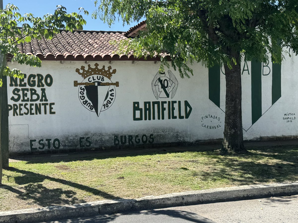 Banfield es del <a href="/Burgos_CF/">Burgos Club de Fútbol</a>! 

<a href="/Marcelofigoli/">Marcelo Figoli</a>