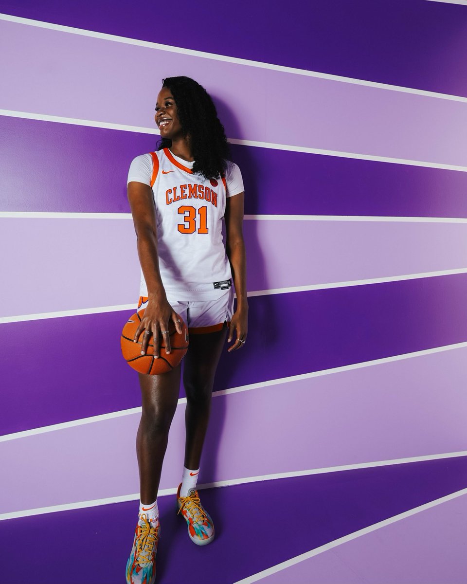 ClemsonWBB's tweet photo. Happy Anya Poole day 🎉 🥳 https://t.co/s87fTkHQaV