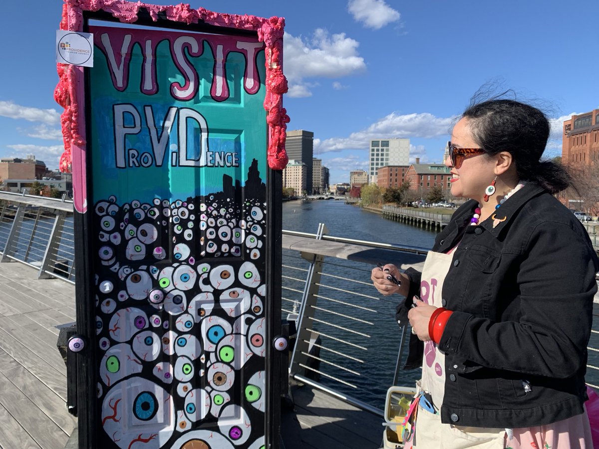 Bring the kids! Trick-or-Treat on the pedestrian bridge, #Providence