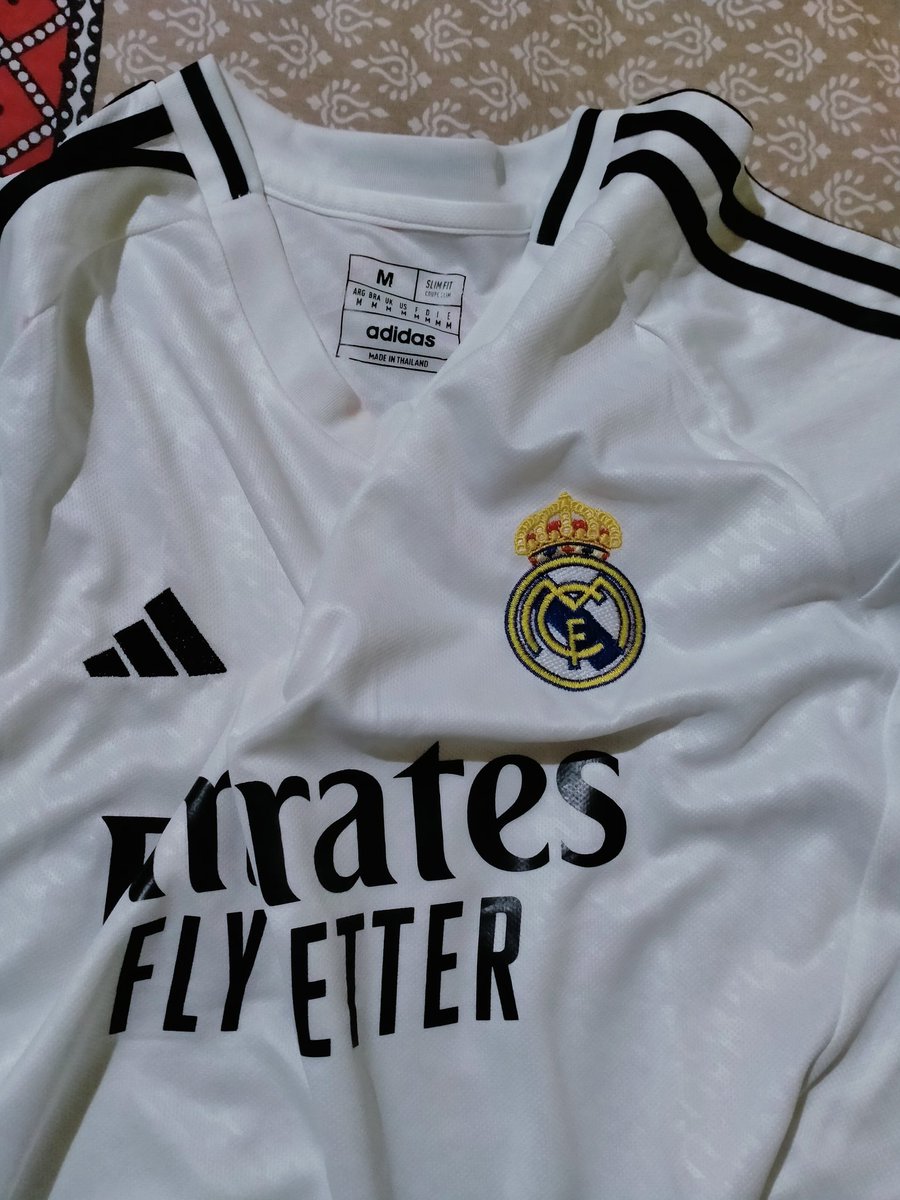 SatishPatra19's tweet photo. @epicnephrin_e Hala madrid!! https://t.co/Nu78WhwdoX