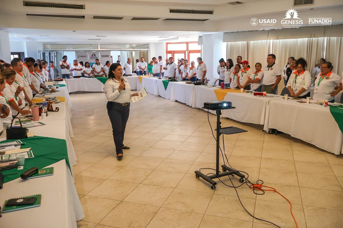 ¡Éxito rotundo en nuestro IX Encuentro Nacional de socios y coordinadores de los CDAJs "Juntos Transformamos Comunidades"! ✨
Un evento lleno de inspiración, con la presencia de aliados coordinadores y socios, unidos para fortalecer la red de los CDAJs a futuro.