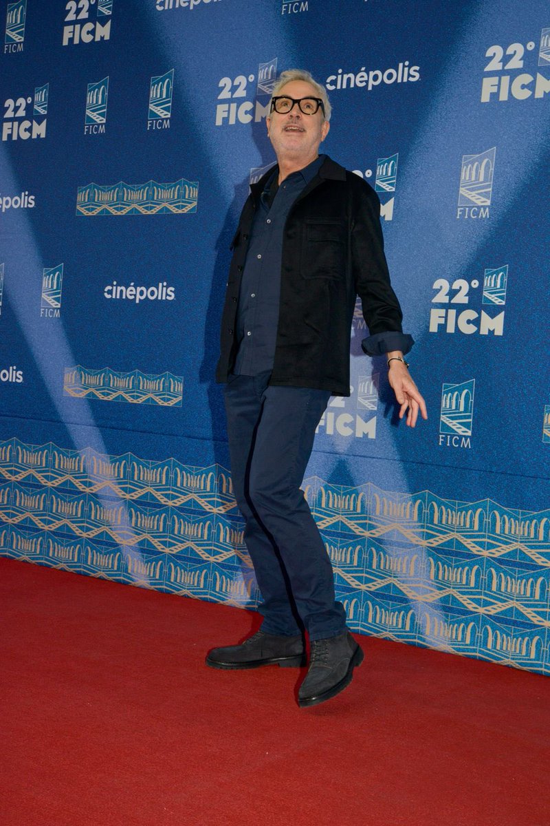 Alejandro Ramírez M. (@alejandro_ramz) on Twitter photo "Disclaimer", del extraordinario #AlfonsoCuarón, llegó al #FICM2024. El premiado director mexicano y amigo del <a href="/FICM/">Morelia Film Fest</a> visitó Morelia para platicar con la audiencia sobre su nuevo trabajo, realizado en conjunto con el "Chivo" Lubezki. Gracias, Alfonso y todo el éxito. "Disclaimer", del extraordinario #AlfonsoCuarón, llegó al #FICM2024. El premiado director mexicano y amigo del <a href="/FICM/">Morelia Film Fest</a> visitó Morelia para platicar con la audiencia sobre su nuevo trabajo, realizado en conjunto con el "Chivo" Lubezki. Gracias, Alfonso y todo el éxito.