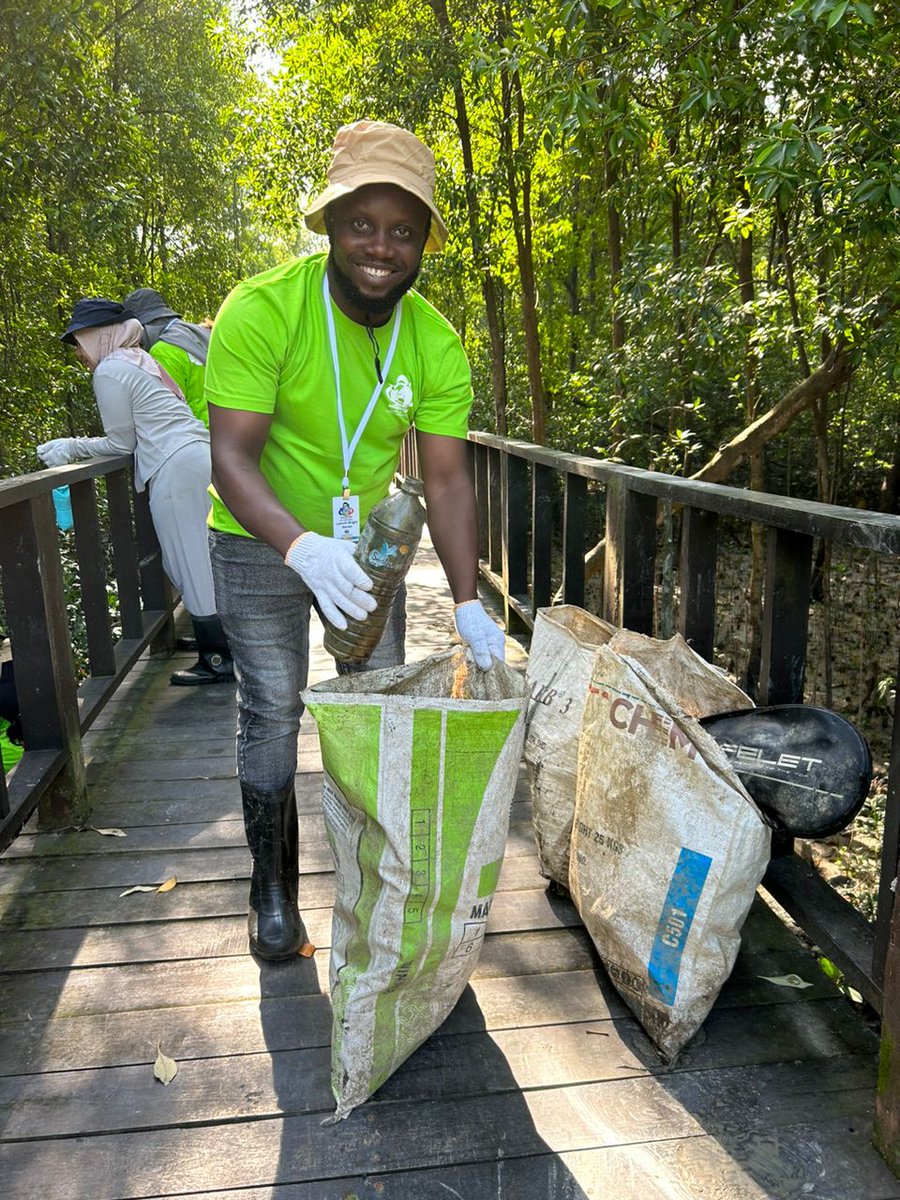 LemchiBright's tweet photo. Inspired by the amazing green projects showcased at the Actions for Earth Global Youth Summit in Malaysia! Seeing participants from around the world share their work and the positive impact they’re making in their communities is truly motivating.

#ClimateAction #environment https://t.co/TAXTz4THHh