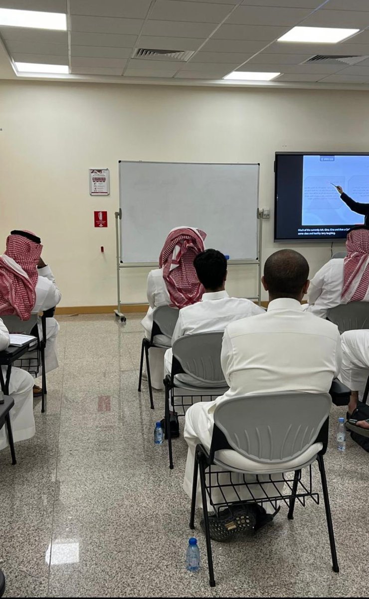 المجلس الاستشاري الطلابي tweet media
