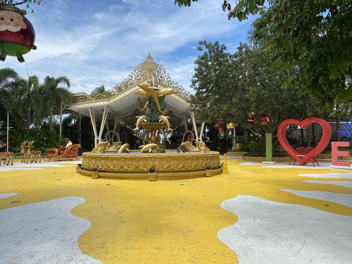 KlikPh's tweet image. Villa Excellance Beach &amp;amp; Wave Pool Resort offers a one-of-a-kind experience for families, friends &amp;amp; adventure seekers.

Find out more: klik.ph/villa-excellan…

#VillaExcellance #WavePoolFun #TanzaCavite #BeachVibes #WavePoolAdventure #PerfectGetaway #YourGoToPlaceInCavite