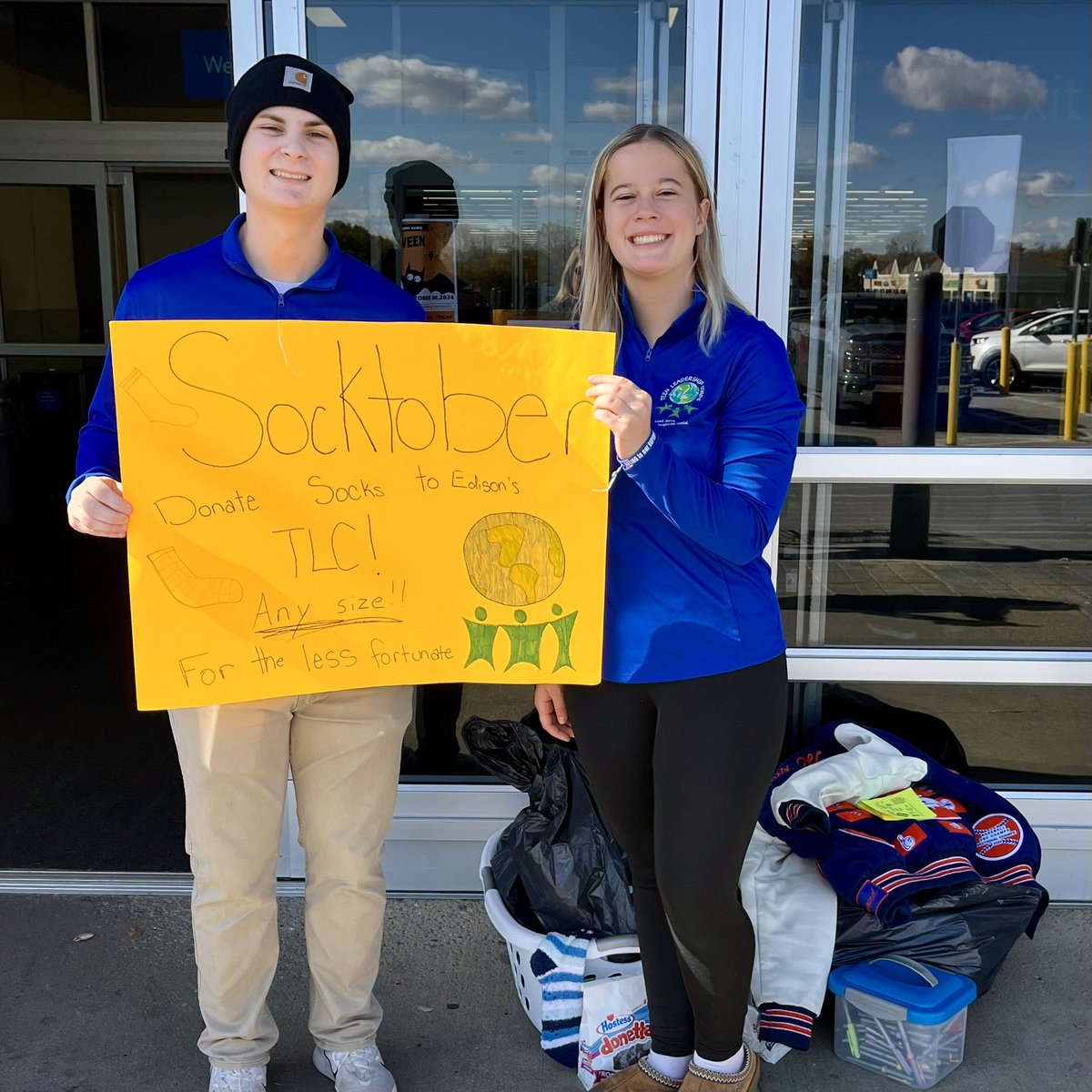 EdisonTLC's tweet image. 🧦 Missed us at Walmart today for #Socktober? No worries! We’ll be back tomorrow from 9 AM - 1 PM collecting socks for those in need. Stop by and help make a difference, one pair at a time! 🧦💙 #GiveBack #Community