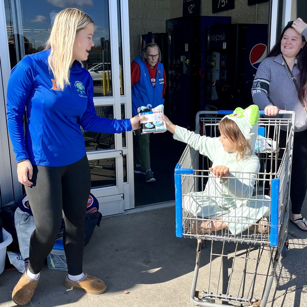 EdisonTLC's tweet image. 🧦 Missed us at Walmart today for #Socktober? No worries! We’ll be back tomorrow from 9 AM - 1 PM collecting socks for those in need. Stop by and help make a difference, one pair at a time! 🧦💙 #GiveBack #Community