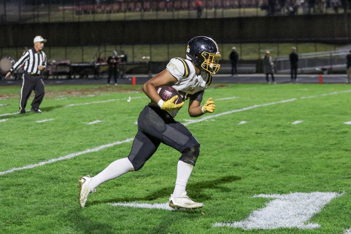 ByRobHowe's tweet photo. Scouting Reports from Friday's Bettendorf-City High game
@LeeArmon @CalinWagner55 @HaydenMorrison_ @JackWessel3 @PrezzzyyPM Dawson Kahl 

👉 https://t.co/5DDIBBJwA2 https://t.co/AcJoFxqt65