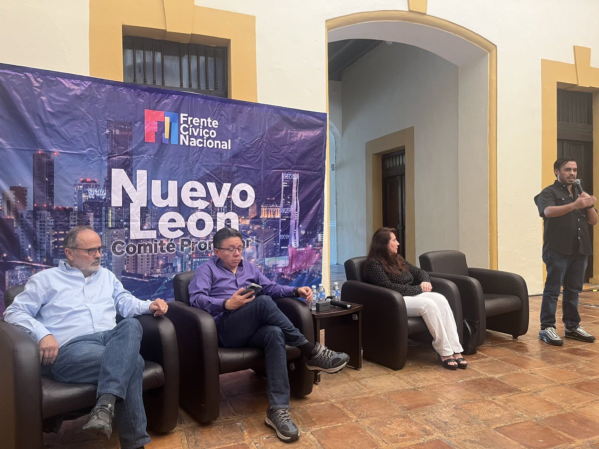 EmilioAlvarezI's tweet image. Arranca en #Monterrey #NuevoLeón la reunión de @FCN_mx para dialogar con la gente de cómo construir una nueva opción  ciudadana para hacer política.