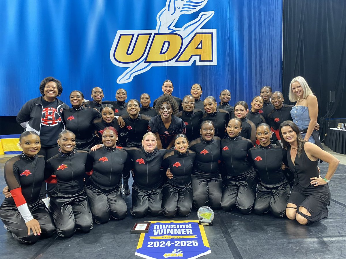 TweetDCS_CHHS's tweet photo. CHHS Dance-1st in Game Day and won the Crowd Appeal Award today at Regionals! #RespectTheHill https://t.co/GOrgYUUOGA