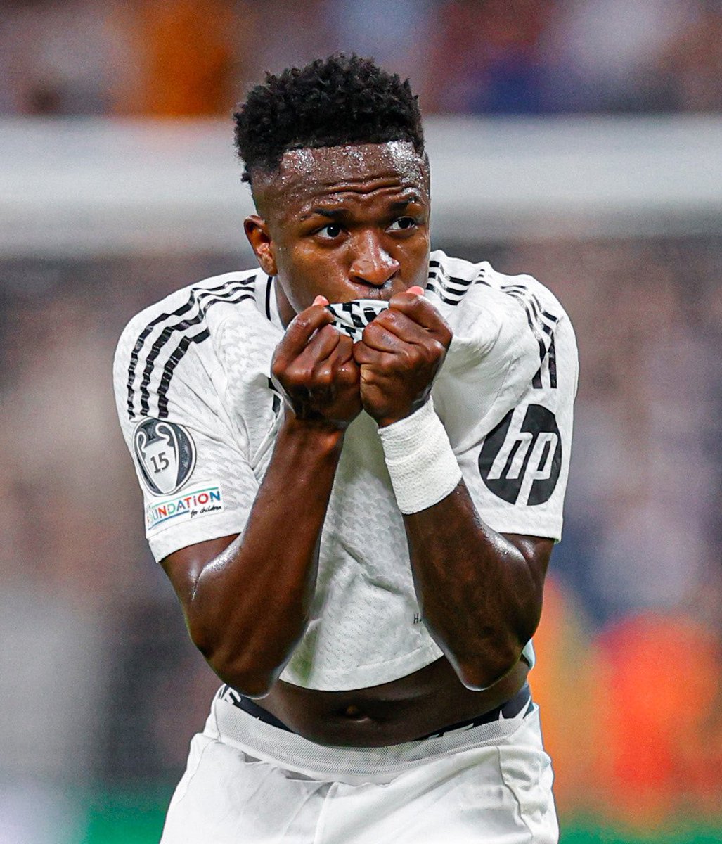 Mario___RM's tweet photo. Hazlo por los madridistas pero sobretodo hazlo por ti.

Por todas las burlas que tuviste que soportar, esta es tu semana, va a ser inolvidable pero puede ser aún mejor si haces historia esta noche.

Confianza plena en el mejor futbolista del planeta. https://t.co/fogBYUMKf9