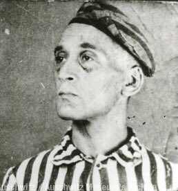 Forbidden art in Auschwitz - Franciszek Jaźwiecki
1/n
Jaźwiecki was employed in the extermination camp’s carpentry workshop and paint shop. Creating art was not allowed in Auschwitz and was treated by the SS as an act of resistance.