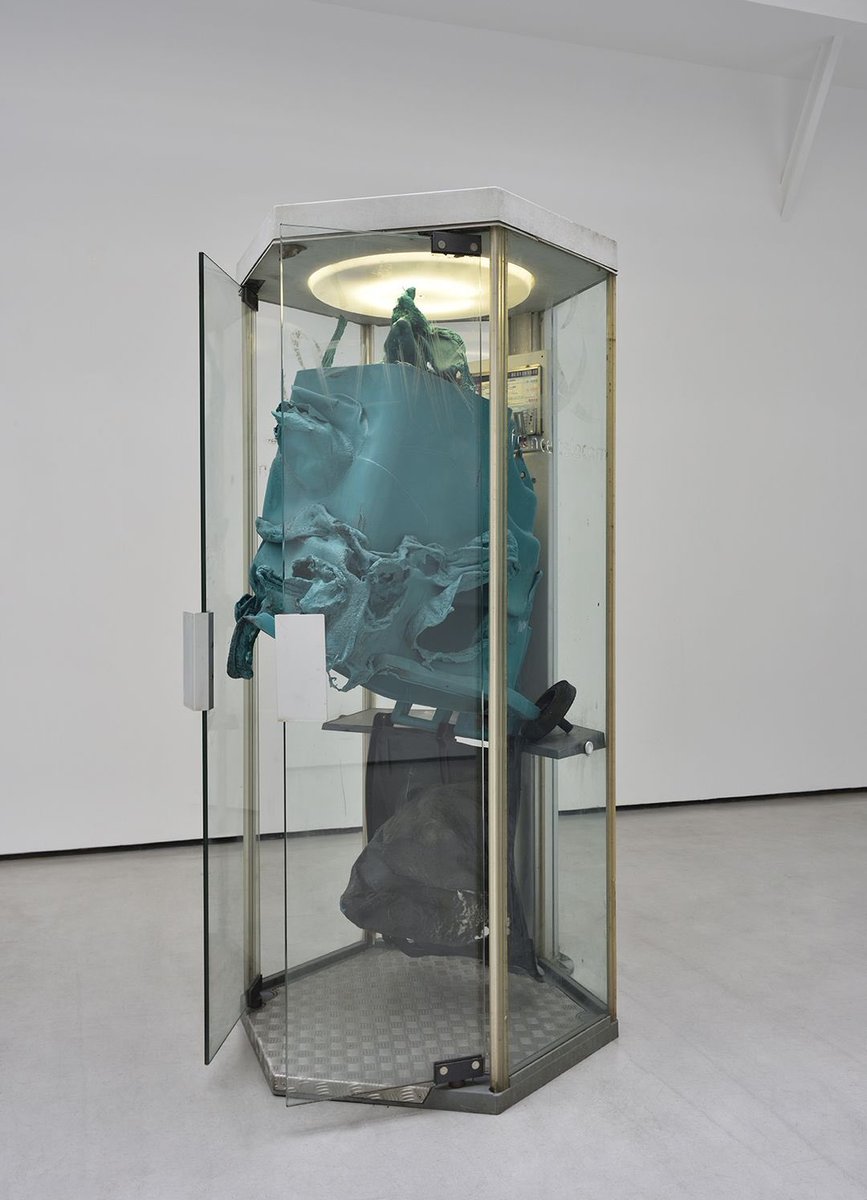 david_perreau's tweet image. New Acquisition @CentrePompidou
X Anita Molinero, Rendez-vous ! #1, 2008 : Downtown Group Show, Le Havre, 2008

#centrepompidou #anitamolinero #sculpture @LH_LeHavre @LeHavreMetro #LeHavre @galeriegaillard @Le_Consortium