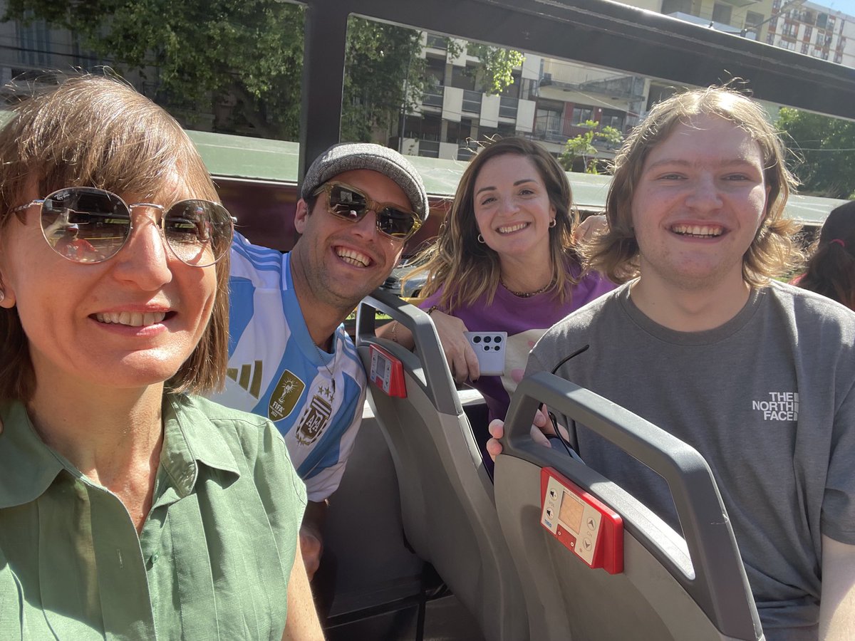 Ya salió el Tour de las Ideas! Con <a href="/TEDxRdelaP/">TEDxRíodelaPlata</a> Próxima parada Obelisco. Súmense!