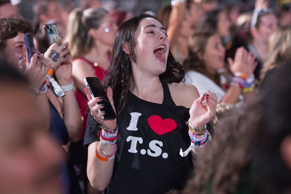 Hannah Ruhoff tweet media