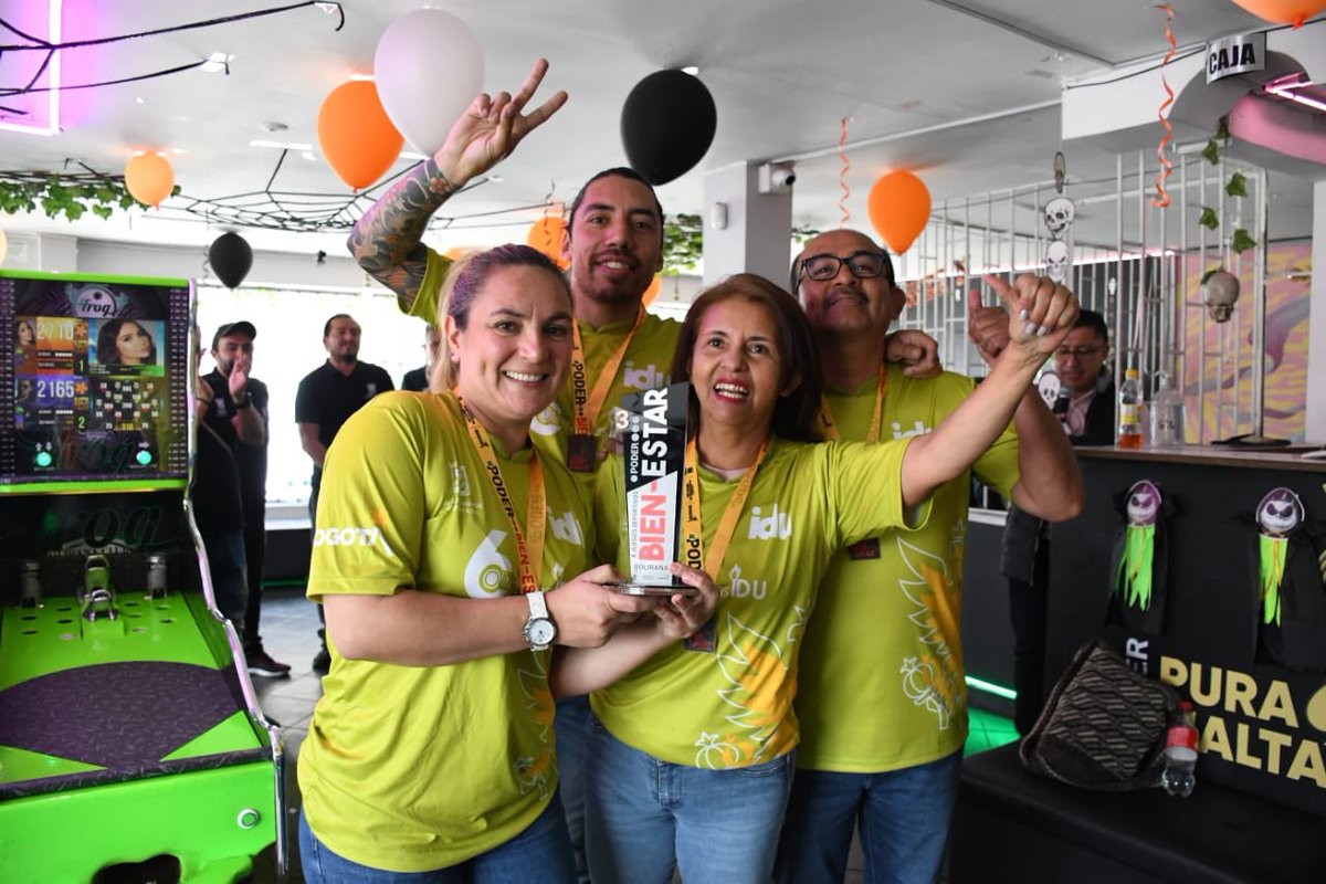 ServicioCivilD's tweet image. 🐸 ¡Conoce a los campeones de la final de rana en los X Juegos Deportivos Distritales! 🏆 
🥇 Salud Tin Tin - @SectorSalud
🥈 Neas - @Educacionbogota 
🥉 Lanzadores - @idubogota  
Gracias por representar el #PoderDelBienEstar en esta gran competencia. ¡Felicidades!