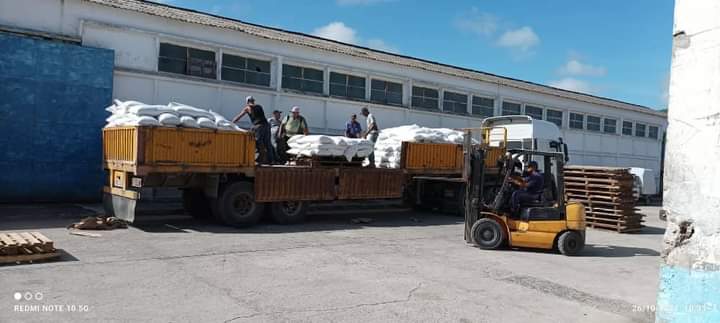 Desde la UEB 660 Mercado Paralelo,  perteneciente a la EMPA de Granma se envía donativo de arroz del <a href="/WFP_Cuba/">WFP Cuba</a> para los damnificados del huracán Óscar en la provincia de Guantánamo.
#Cuba #FuerzaGuantánamo