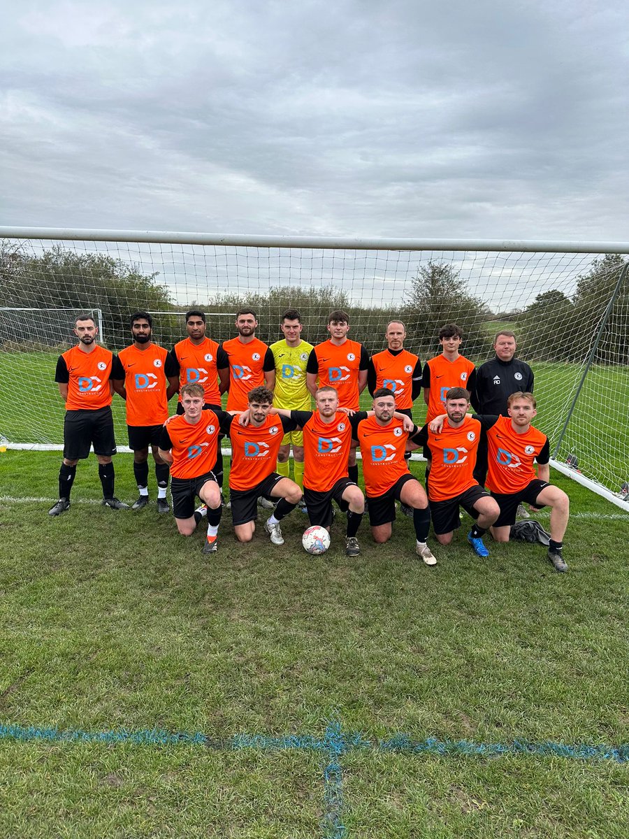 Finally we got use of our new away kit! Shout out to DC construction for sponsoring the boys. Any building needs these are the boys you need to contact!
