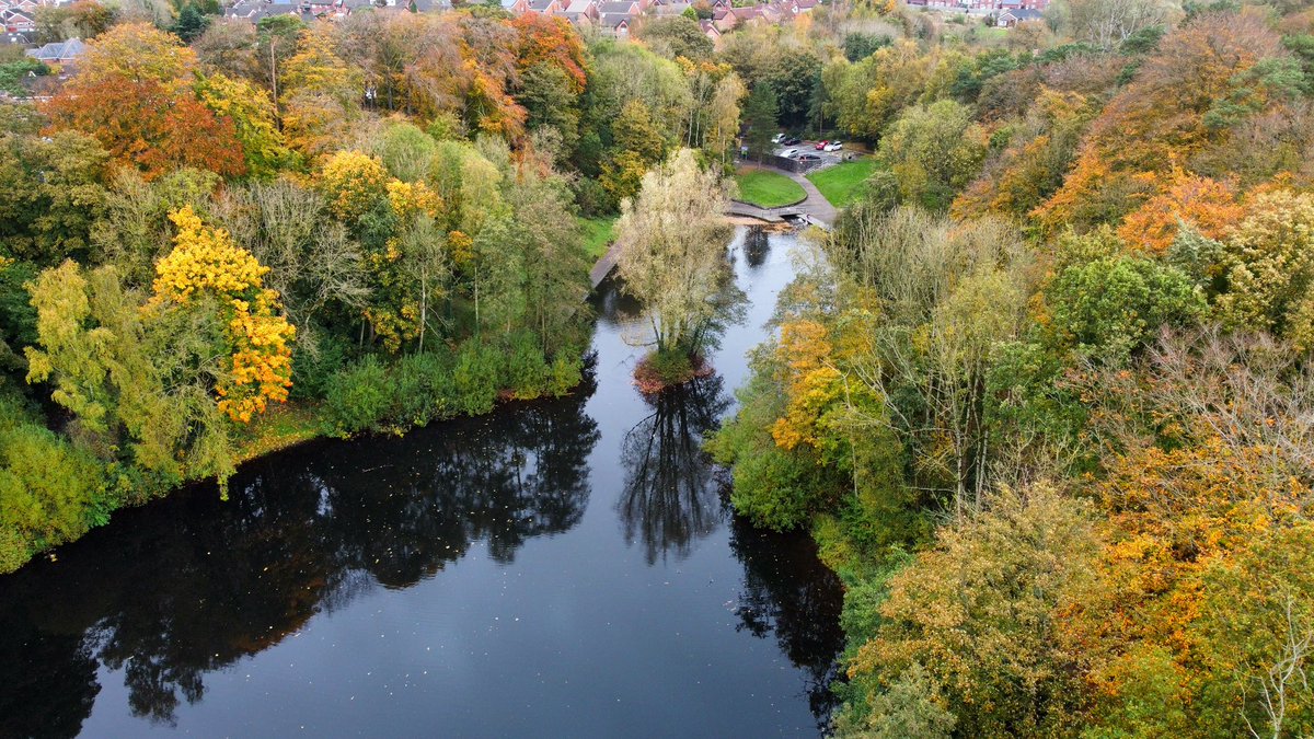 Autumn has arrived <a href="/VisitLisburn/">Visit Lisburn Castlereagh</a> <a href="/DJIGlobal/">DJI</a> <a href="/mikesaltsman194/">Dark Sky Photography</a> <a href="/WeatherCee/">Cecilia Daly</a> <a href="/angie_weather/">angie phillips</a> <a href="/barrabest/">Barra Best</a> <a href="/lisburnccc/">LCCC</a> <a href="/LisburnStar/">Ulster Star</a> <a href="/TitanicQuarter/">Titanic Quarter</a> <a href="/lisburns98fm/">Lisburn's 98FM</a> <a href="/visitmourne/">Visit Mourne</a> <a href="/niwnews/">Northern Ireland Water</a> <a href="/PSNILisCreagh/">Police Lisburn and Castlereagh</a> <a href="/LisburnChamber/">Lisburn Chamber of Commerce</a>