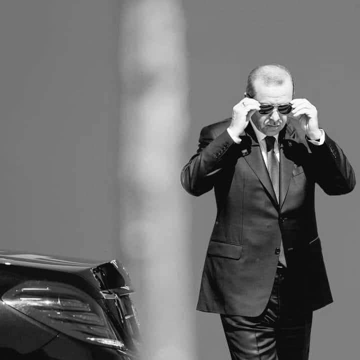 📍Reis bir dönem daha devam etmeli mi?
Ederse oy verir misiniz?

Fikriniz nedir?