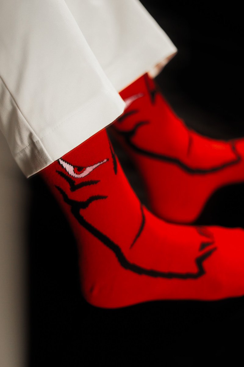 sicko_socks's tweet photo. ❄️ الشتاء جاء يابوي، و جاء الوقت انك تجهز نفسك للبرد!  
شراباتنا الدافئة والمميزة بتكون أفضل رفيق لك هذا الشتاء.  
لا تنتظر تبرد و تزكم🤧، اطلبها الحين وتجهز! 🧦🔥  
#winteriscoming #جوارب_شتوية #WINTER https://t.co/WPXy2SszYu