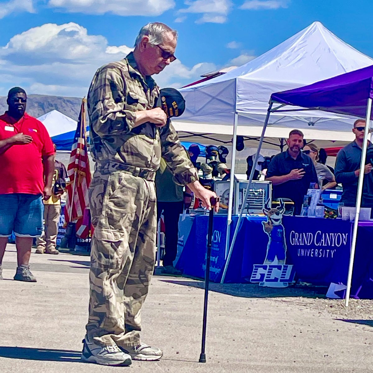 CNLV's tweet photo. Honor our heroes this Veterans Day with our Veterans Day BBQ and Resource Fair! Enjoy food, community resources, a free raffle and support our @NLVFireDept Crisis Response Team with a winter clothing donation.
🗓️Nov. 8
⏰10 a.m.
📍Veterans Resource Center: 3090 E. Centennial Pkwy https://t.co/LCByO79GHH