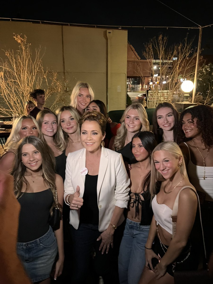 Students for Kari Lake tweet media