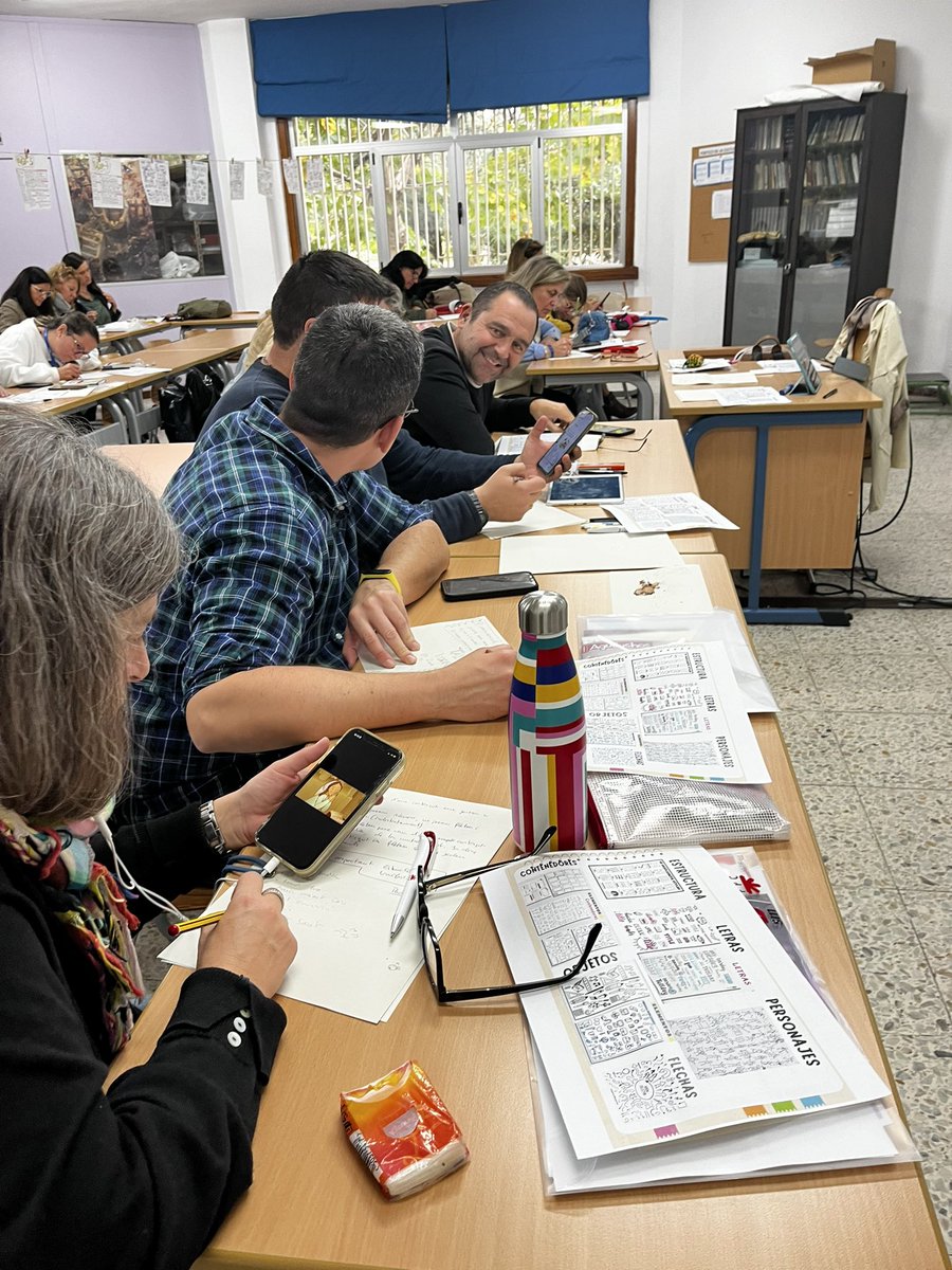 RYjara's tweet photo. Feliz de los resultados de mi taller en #Innovareli24 “Reli-bujando” trazos de Evange Lío , trozos de vida”
Aprende disfrutando y disfruta aprendiendo” 🎁🎁🫶 https://t.co/WxiuLi3W1d