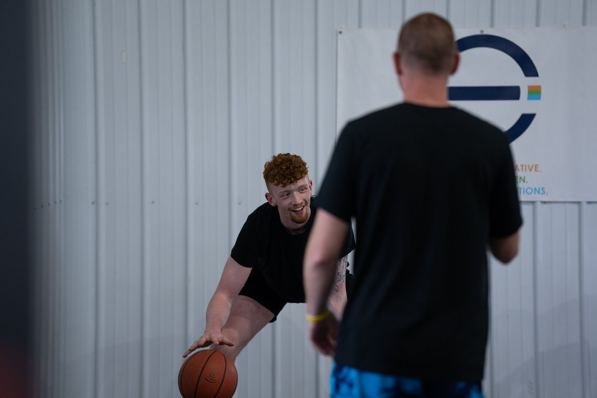 CompeteTraining's tweet photo. S/o to #thebrotherhood all over the country today kicking off seasons whether it be games, exhibitions or scrimmages! Show ‘em that #COMPETEMENTALITY 😤! We planted seeds all off-season, go harvest what’s yours! 💪
-
📸: @landofullframe
-
#compete #wetraininabarn #mindset #mindsetcoach #TheBarn #TheBrotherhood #basketballtraining