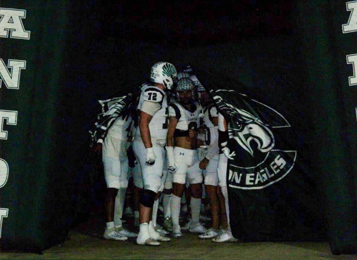 justinwells2424's tweet photo. DUDE ALERT: 2025 Canton (Texas) OT Dane Dial. 6’5, 270, great feet, great reach, great frame, kick-step, and push. 

@InsideTexas @On3Recruits @Coaching4God @coachevanstone https://t.co/6Nt1KFduFt