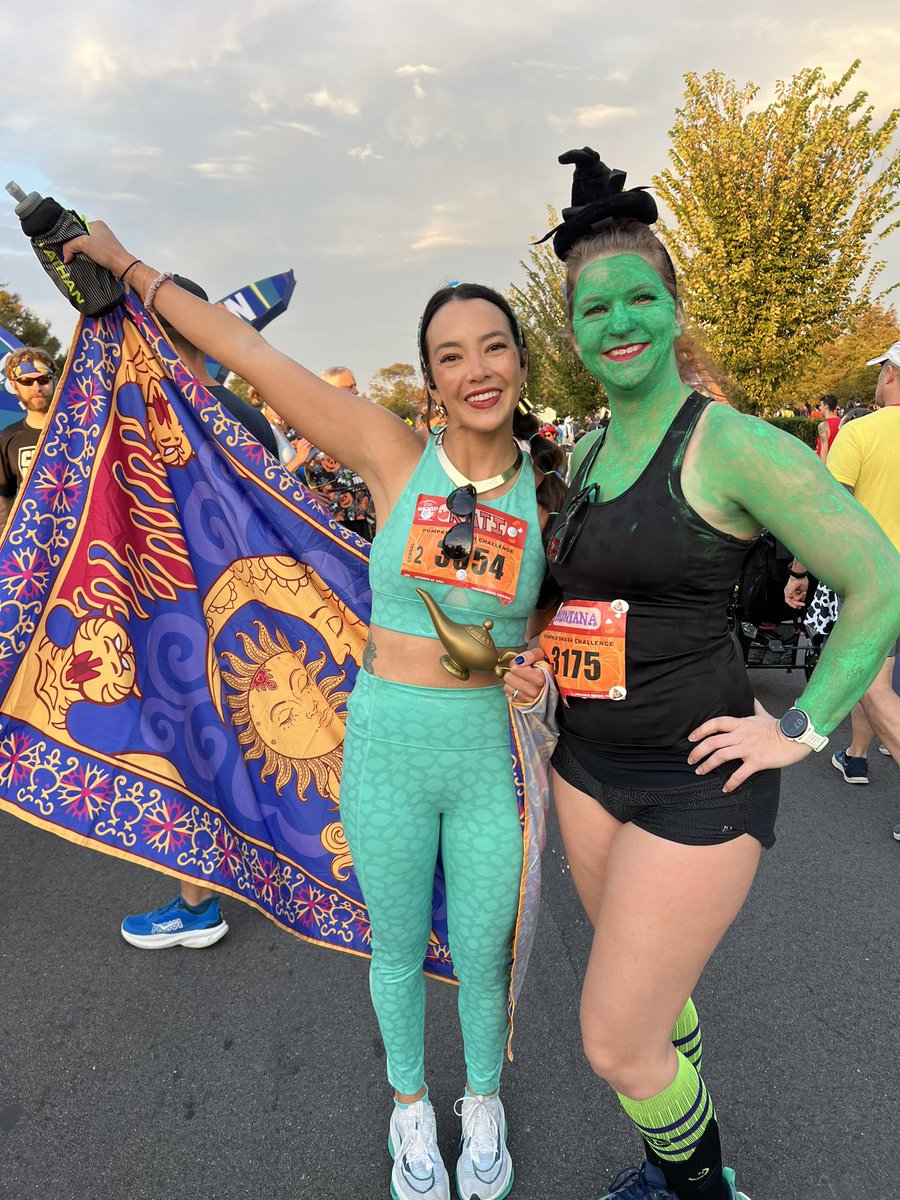 travel_run_lift's tweet photo. For those who have been eagerly awaiting, hereโs costume #2! Wicked Witch/Elphaba from Wicked! I ran out of green paint which is why my legs arenโt green ๐
Had a blast at the Wicked 10k this morning! Ran it for fun and just enjoyed all the costumes!
#runchat #runwicked https://t.co/XXTZoMhnO7