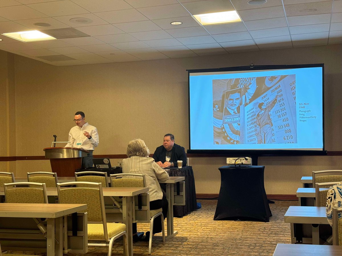 lewisjohnsonUS's tweet photo. An honour and privilege to present a paper at the @TheSouthernSHA! Thank you to chair Prof Mary Brennan, fellow panellists, Prof Robin Morris, and audience members for a lively discussion. It was great to discuss my work on the Republicans and Dixiecrats from c.1948-52 #2024SHA https://t.co/vLNX6ao7Xb