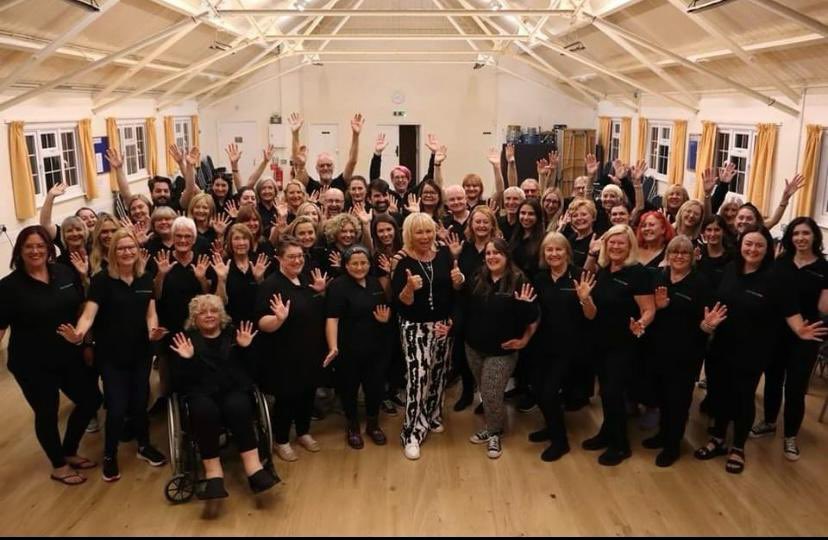 I’m thrilled to announce that <a href="/SOUTHENDVOX/">Southend Vox</a> will be joining me on stage in ‘Sadie’s Nine Lives at Christmas’  extravaganza <a href="/SouthendTheatre/">Southend Theatres</a> Palace Theatre Friday 20th December! Christmas Carols songs and laughs!