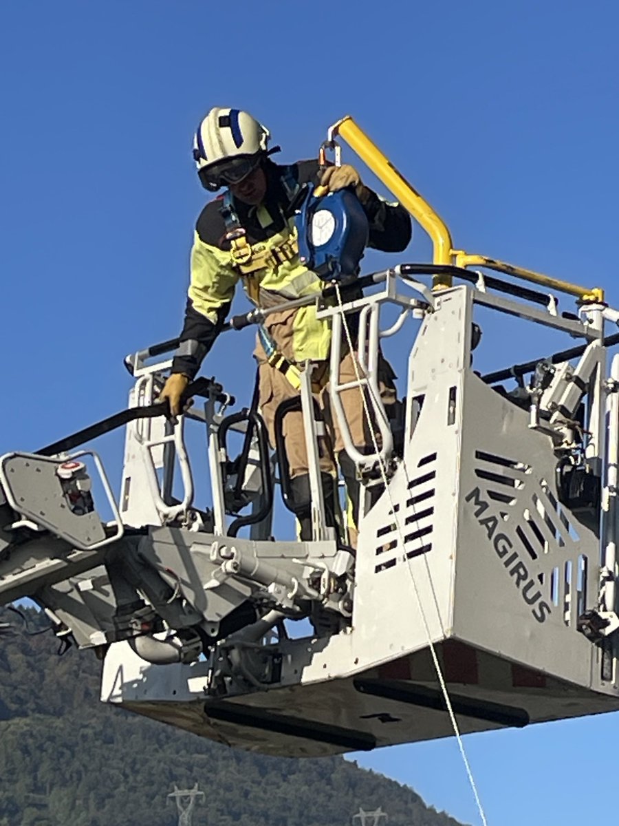 Esta semana hemos estado presentes con la ponencia “seguridad en cajas de escaleras” y talleres con maquetas de ventilación operativa en el curso del congreso ⁦<a href="/PRLbomberos/">PRL Bomberos</a>⁩ realizado en colaboración de bomberos Bizkaia
