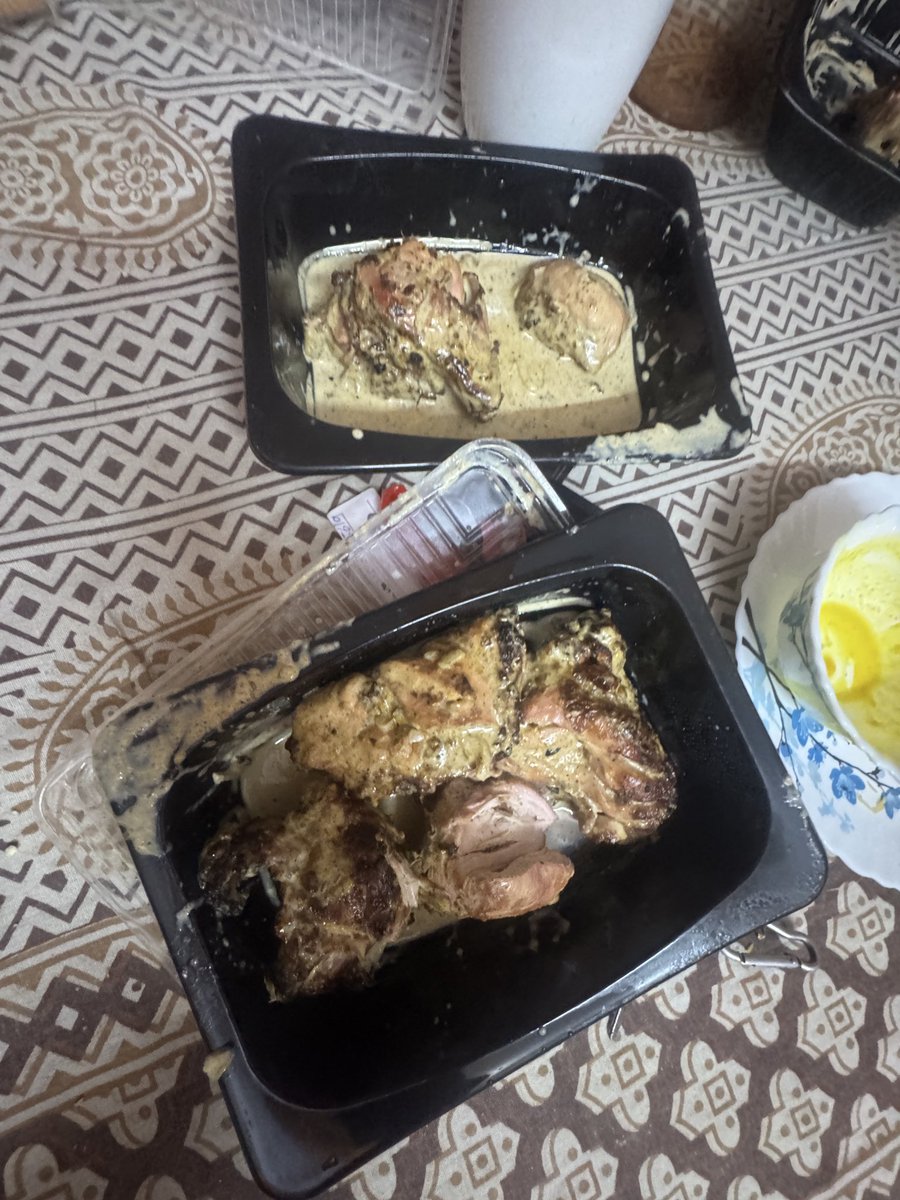 hacknj's tweet photo. "Ordered from Zomato and received uncooked, low-quality chicken. Their customer service is terrible – just a bot repeating the same response with no real help. Regretting not choosing Swiggy instead."

@zomato @zomatocare  @deepigoyal https://t.co/wtFtzz71t0